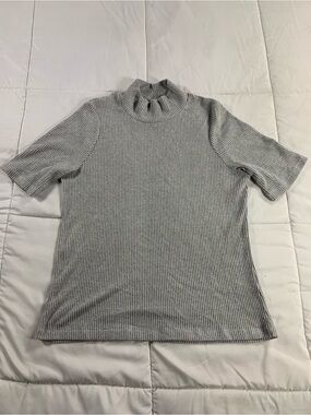 Preloved signature T-shirt size XL